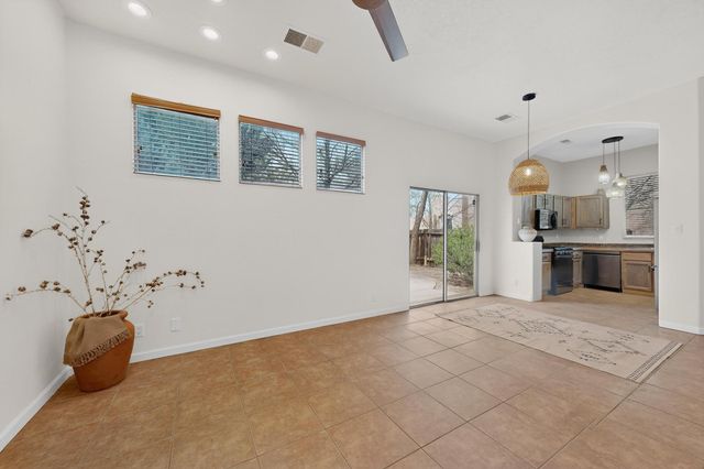 4352 Sierra Blanca, Santa Fe, NM 87507