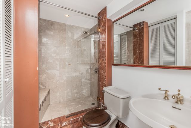 386 Columbus Ave Apt 17A 18A, New York City, NY 10024