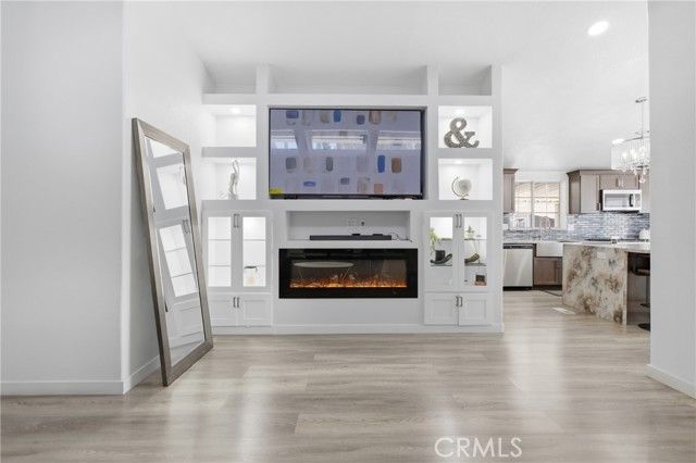 4901 Green River 288, Corona, CA 92880