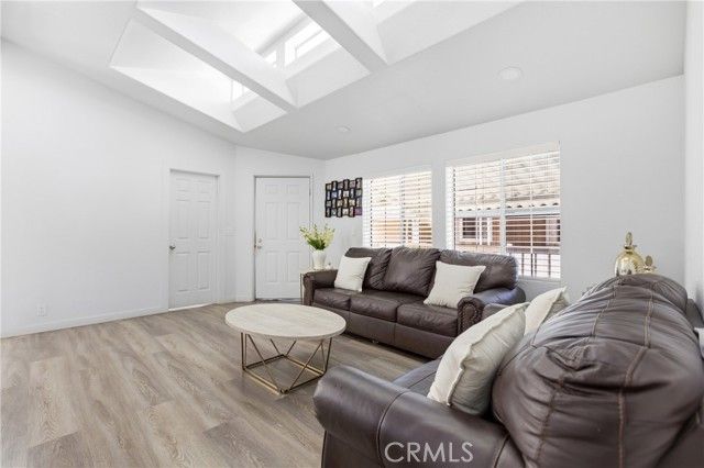 4901 Green River 288, Corona, CA 92880