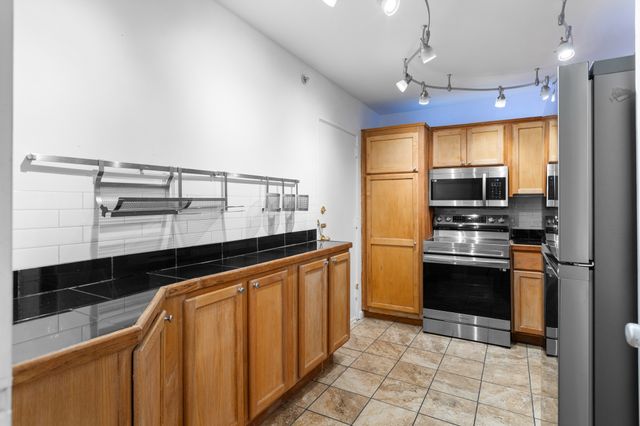 3415 West End Ave Apt 608, Nashville, TN 37203