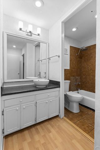 3415 West End Ave Apt 608, Nashville, TN 37203