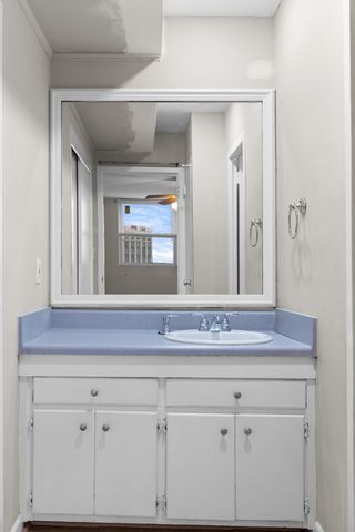 3415 West End Ave Apt 608, Nashville, TN 37203