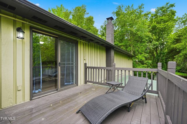 2425 Seminary Church Loop, Big Stone Gap, VA 24219