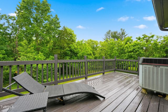 2425 Seminary Church Loop, Big Stone Gap, VA 24219