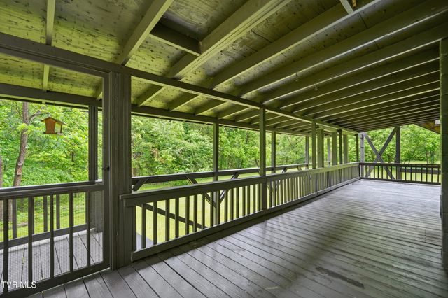 2425 Seminary Church Loop, Big Stone Gap, VA 24219