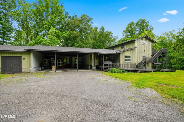2425 Seminary Church Loop, Big Stone Gap, VA 24219