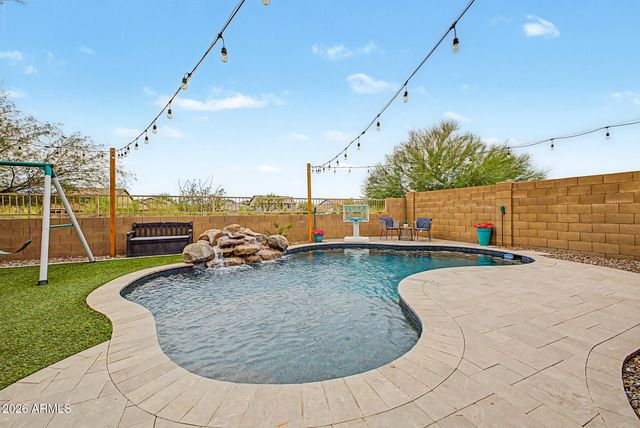 1955 W PLUM Road, Phoenix, AZ 85085