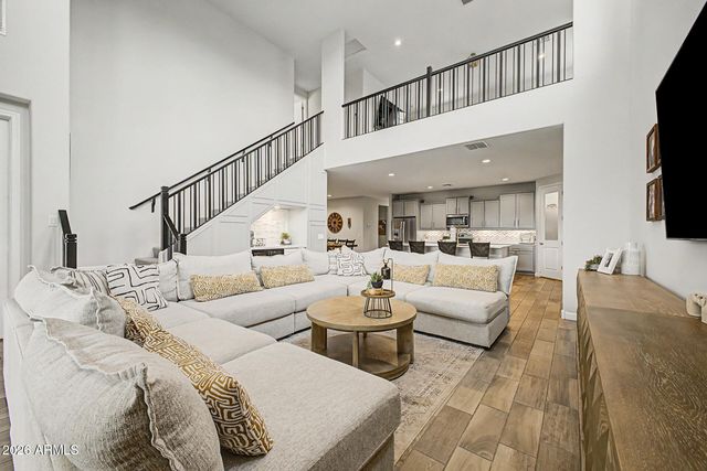 1955 W PLUM Road, Phoenix, AZ 85085