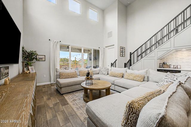 1955 W PLUM Road, Phoenix, AZ 85085