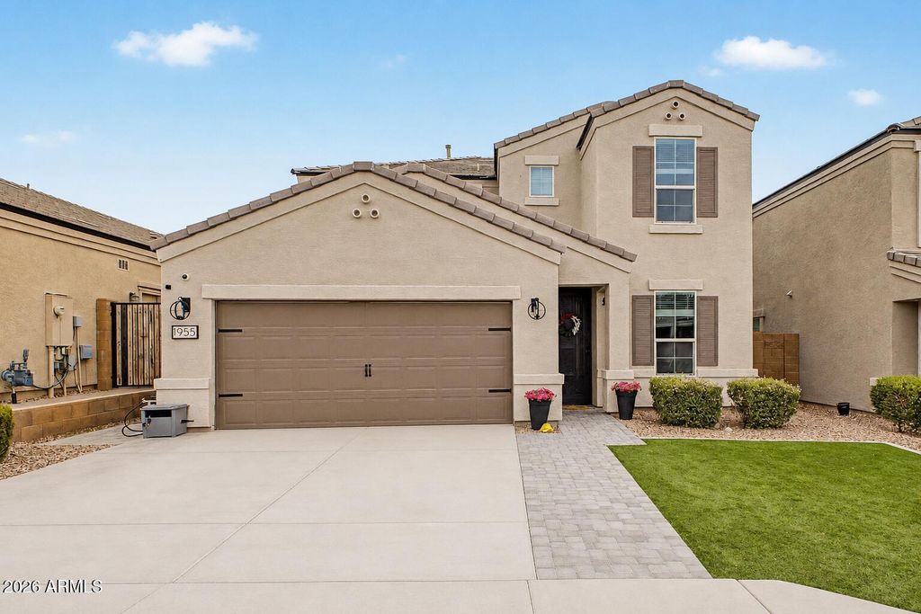 1955 W PLUM Road, Phoenix, AZ 85085