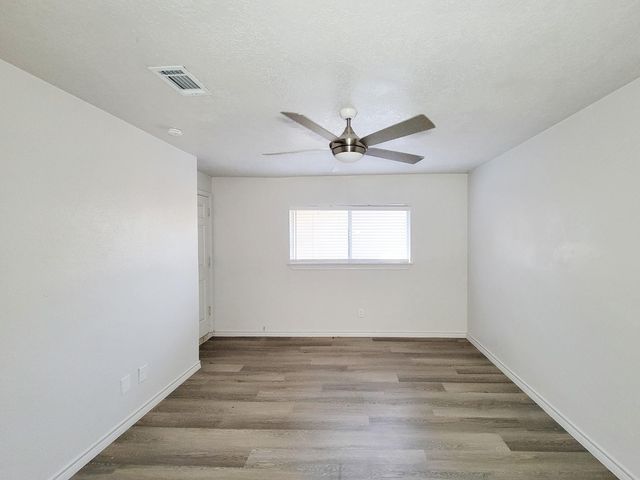 10102 Park Lane, La Porte, TX 77571