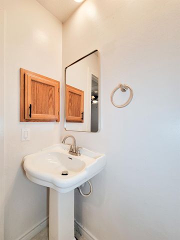 10102 Park Lane, La Porte, TX 77571