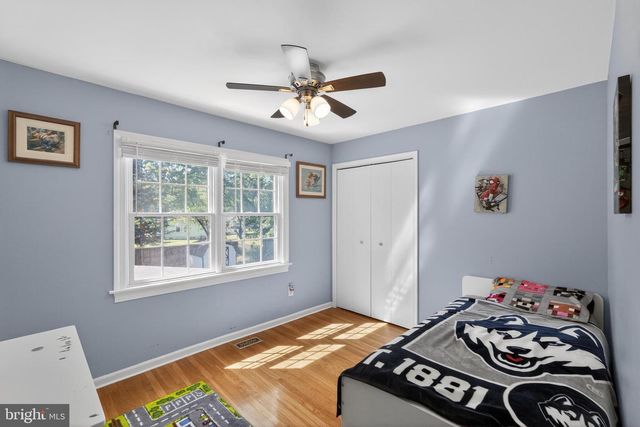 248 CARRIAGE HILL DR, Moorestown, NJ 08057