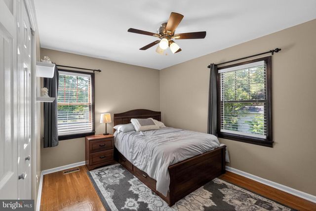 248 CARRIAGE HILL DR, Moorestown, NJ 08057