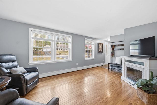 4 Cedar Lane, Bow, NH 03304