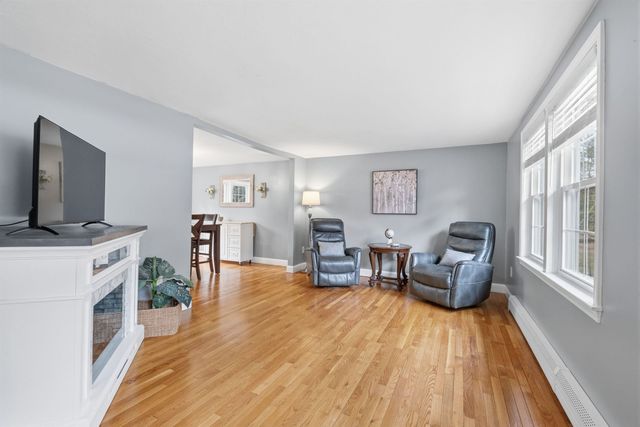 4 Cedar Lane, Bow, NH 03304