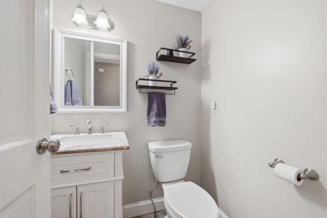 4 Cedar Lane, Bow, NH 03304