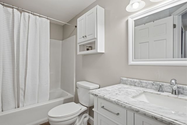 4 Cedar Lane, Bow, NH 03304