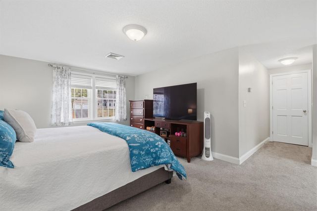 4 Cedar Lane, Bow, NH 03304