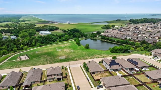 2550 Pettus Drive, Forney, TX 75126