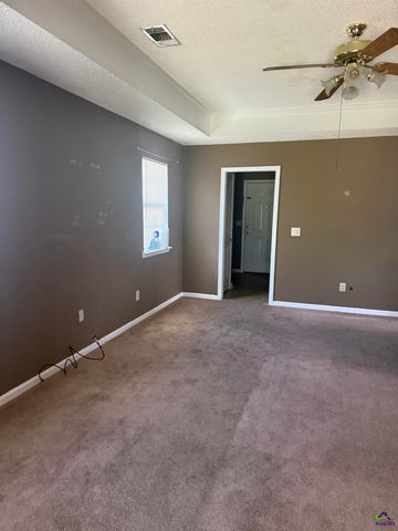 205 kensington Drive, Warner Robins, GA 31093