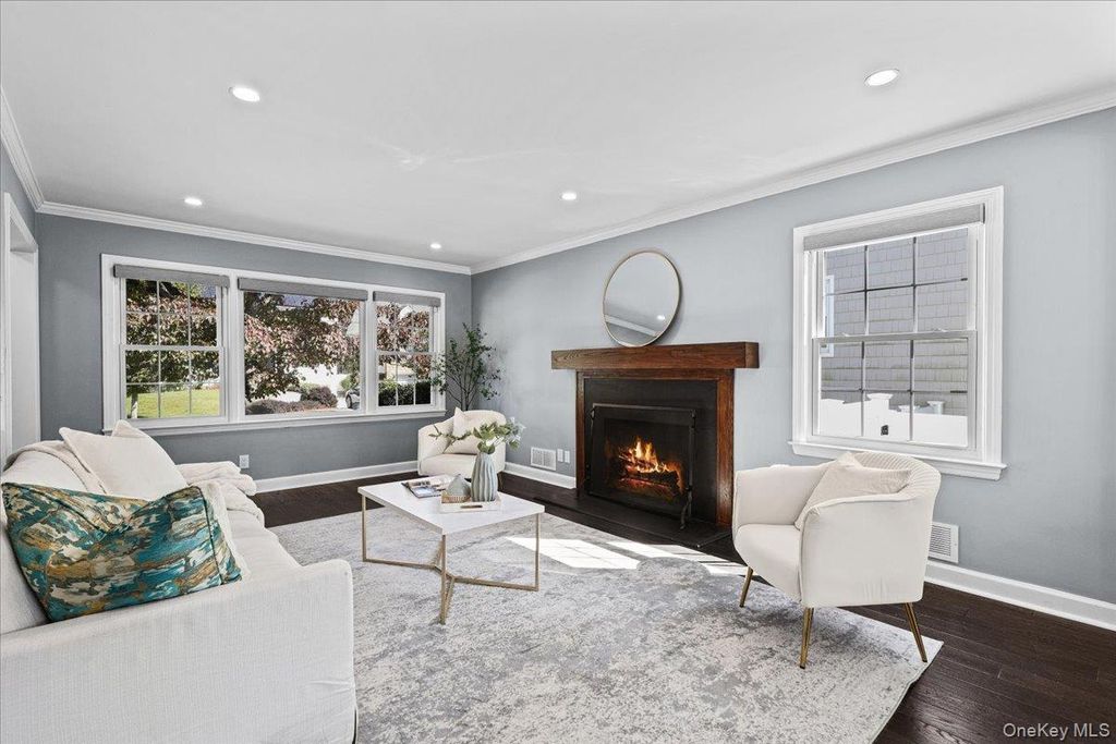 214 Frank Avenue, Mamaroneck, NY 10543 — photo 5