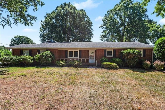 378 Jones Road, Asheboro, NC 27205