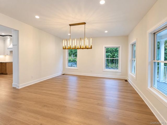 20 Overton Pass, Saint James, NY 11780