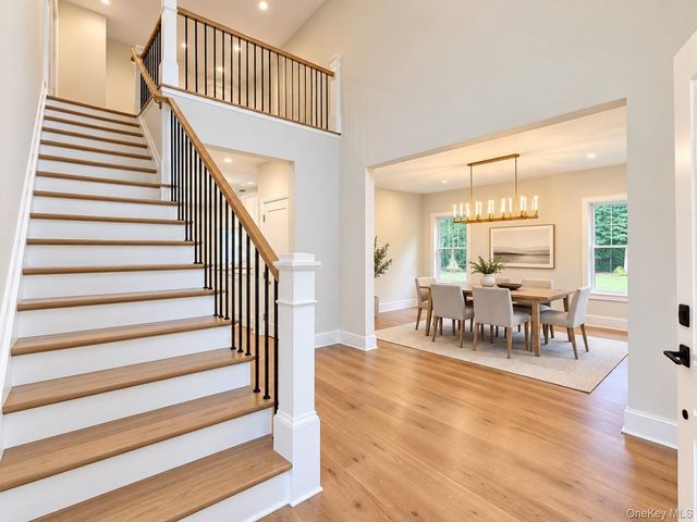 20 Overton Pass, Saint James, NY 11780