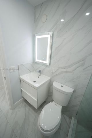 10381 SW 32nd St, Miami, FL 33165