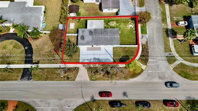 10381 SW 32nd St, Miami, FL 33165