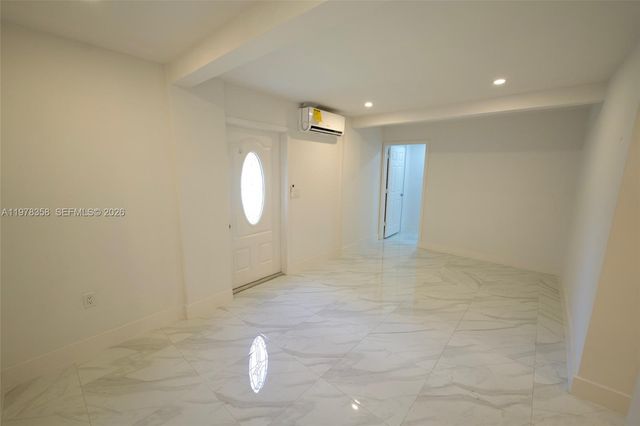 10381 SW 32nd St, Miami, FL 33165