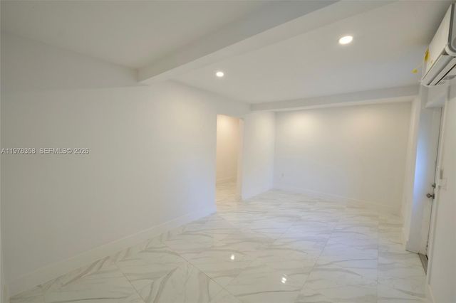 10381 SW 32nd St, Miami, FL 33165