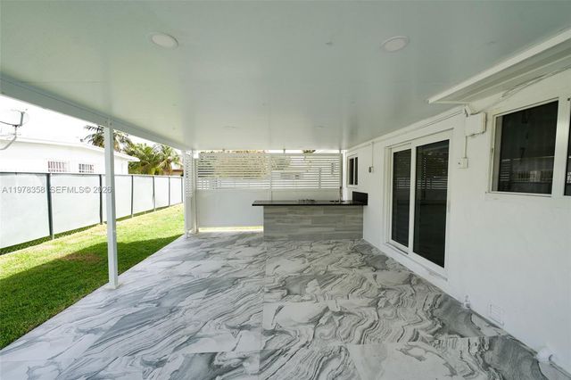 10381 SW 32nd St, Miami, FL 33165