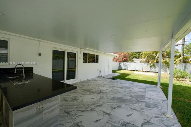 10381 SW 32nd St, Miami, FL 33165