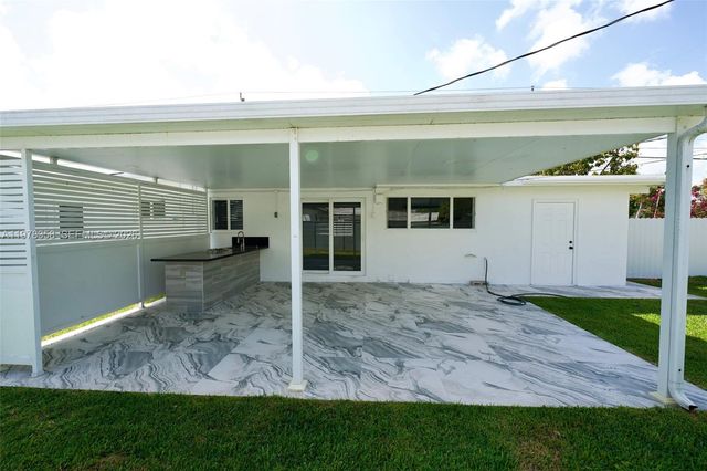 10381 SW 32nd St, Miami, FL 33165