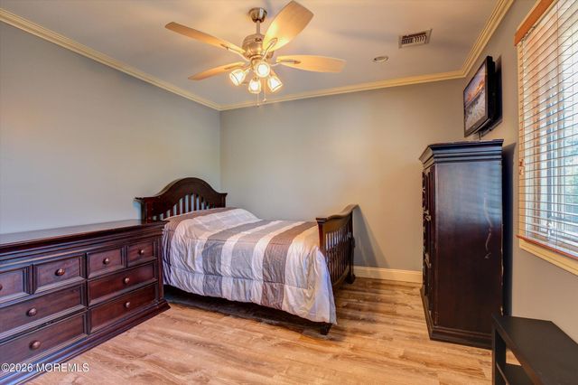 1 Hillside Avenue, Hazlet, NJ 07734