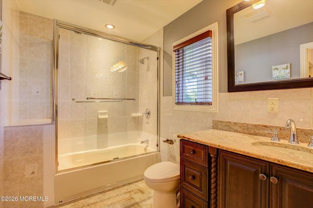 1 Hillside Avenue, Hazlet, NJ 07734