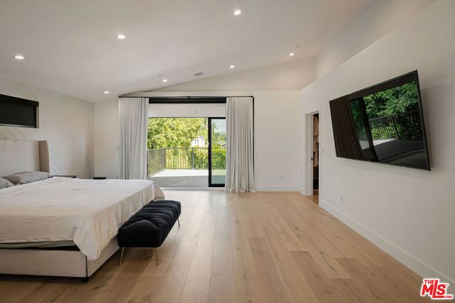 16740 Otsego Street, Los Angeles, CA 91436