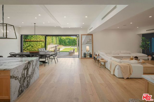 16740 Otsego Street, Los Angeles, CA 91436