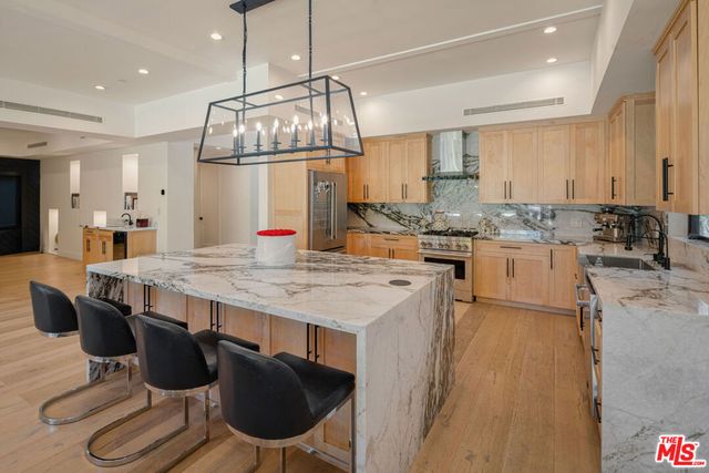 16740 Otsego Street, Los Angeles, CA 91436