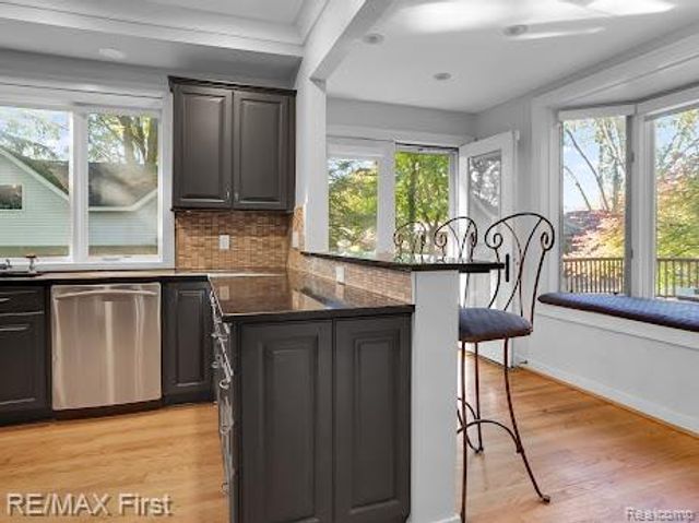 410 Crane Avenue, Royal Oak, MI 48067