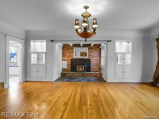 410 Crane Avenue, Royal Oak, MI 48067