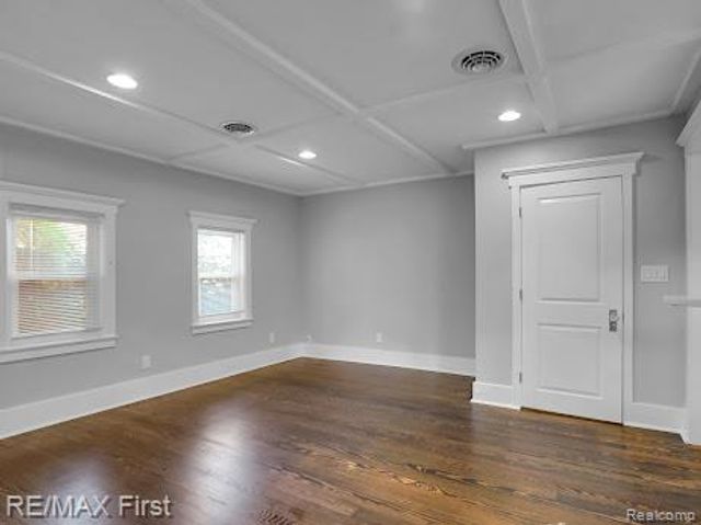 410 Crane Avenue, Royal Oak, MI 48067