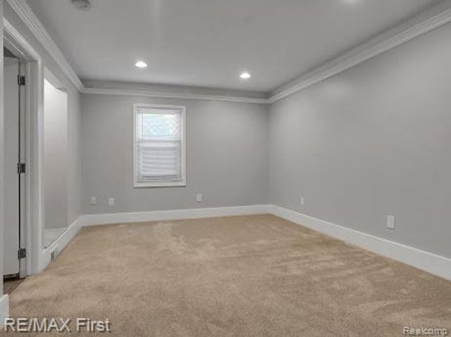 410 Crane Avenue, Royal Oak, MI 48067