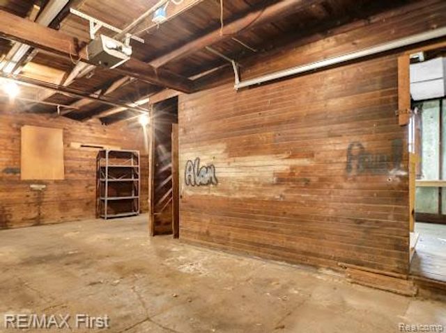 410 Crane Avenue, Royal Oak, MI 48067