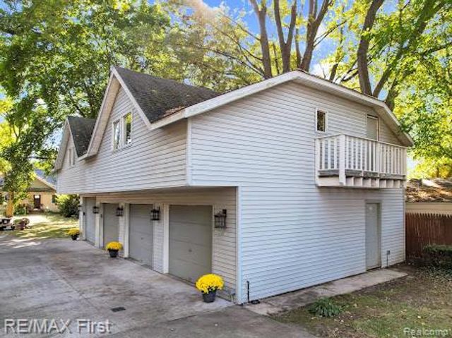 410 Crane Avenue, Royal Oak, MI 48067