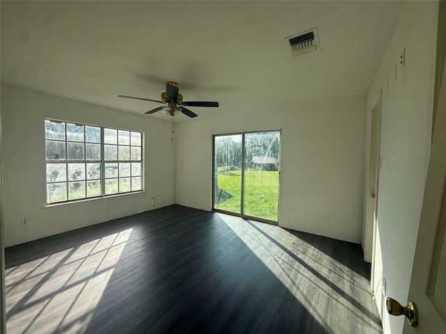292 Manila Drive, Angleton, TX 77515