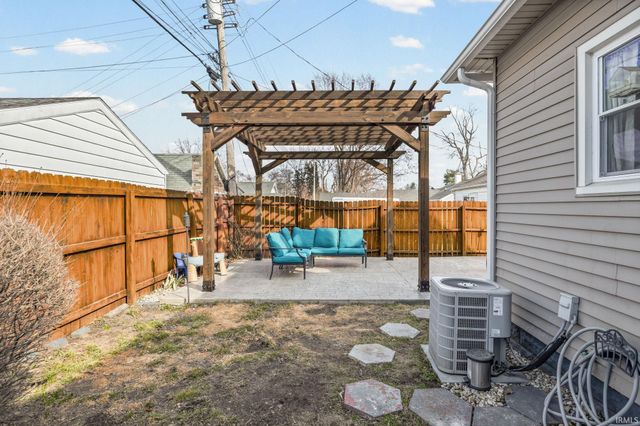 2818 Underwood Street, Lafayette, IN 47904